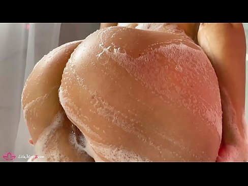 ❤️ Brunete masturbē makstiņu ar vibratoru līdz intensīvam orgasmam dušā ❤️❌ Seks video pie mums lv.robosexshop.ru ❌